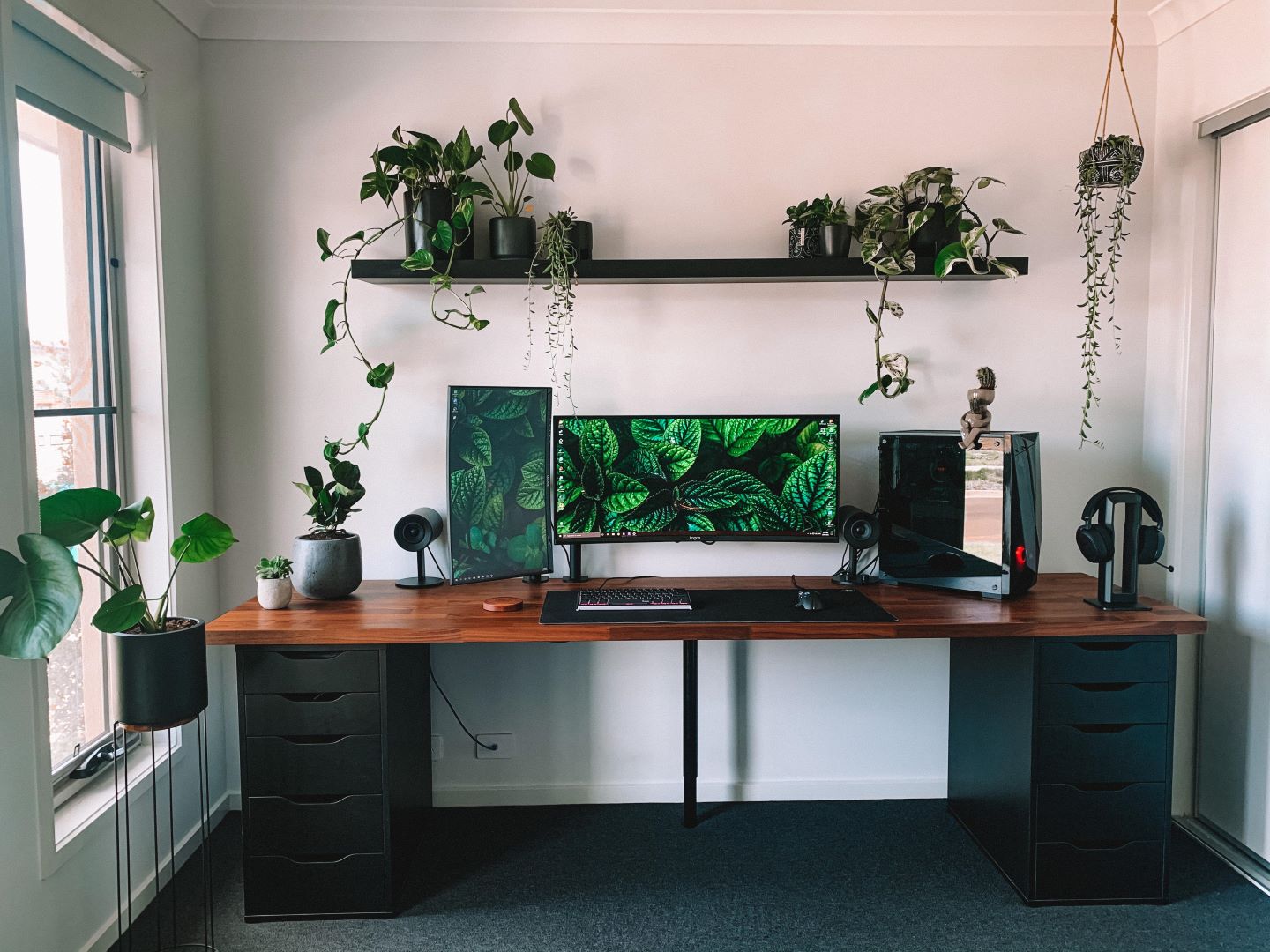 minimalist desk shelf