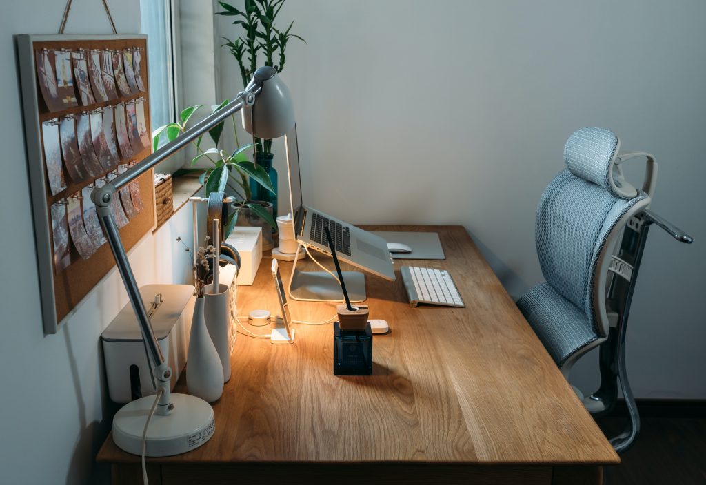 25 Best Home Office Setup Ideas (+ Productivity Hacks)