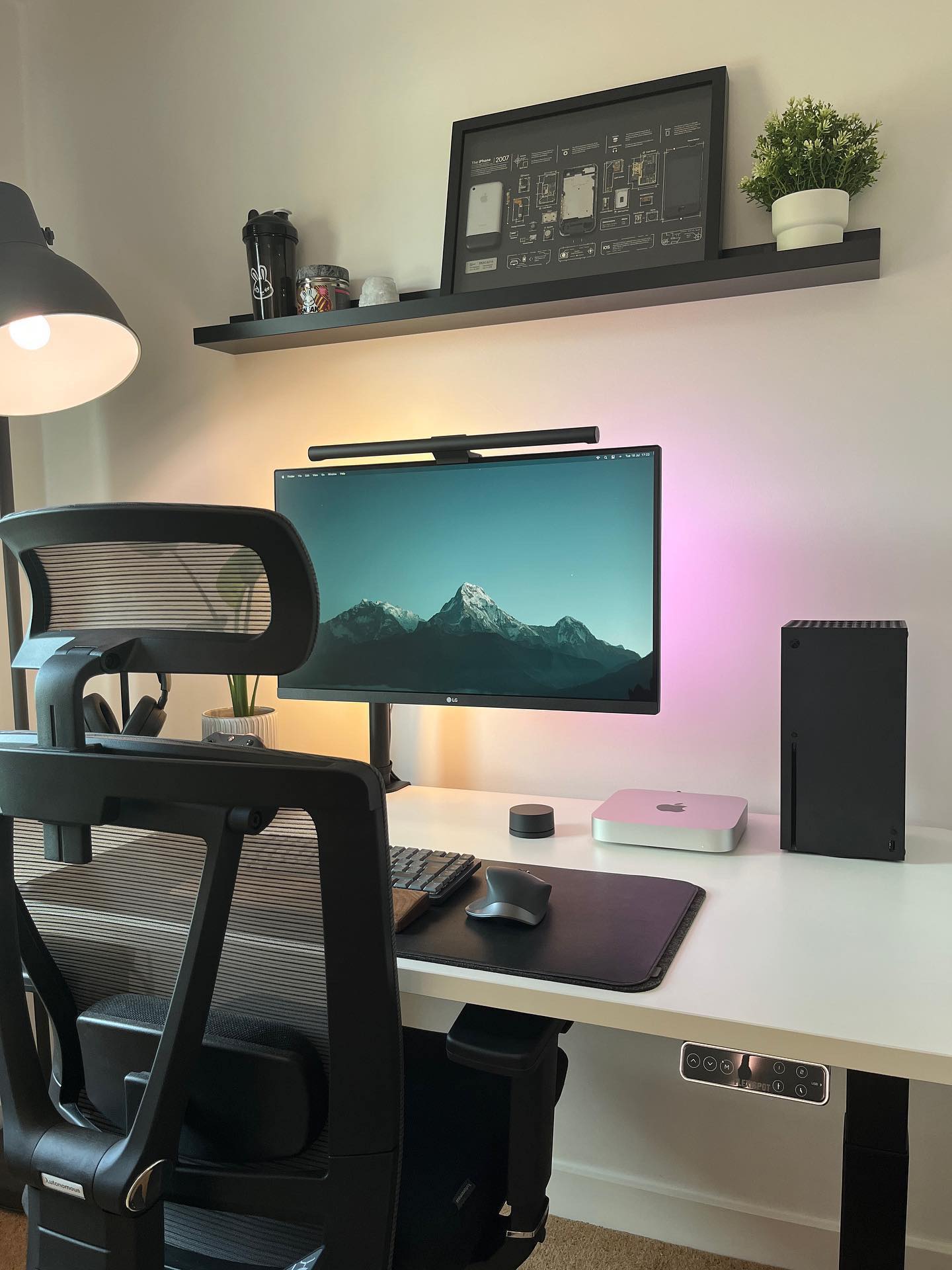 https://www.minimaldesksetups.com/wp-content/uploads/2023/07/356906237_1123468885276307_1886153344444658350_n.jpg