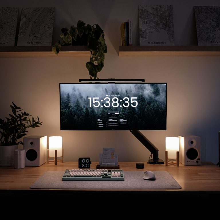 BenQ ScreenBar Halo Desk Monitor LED Light Bar Indirect Lighting
